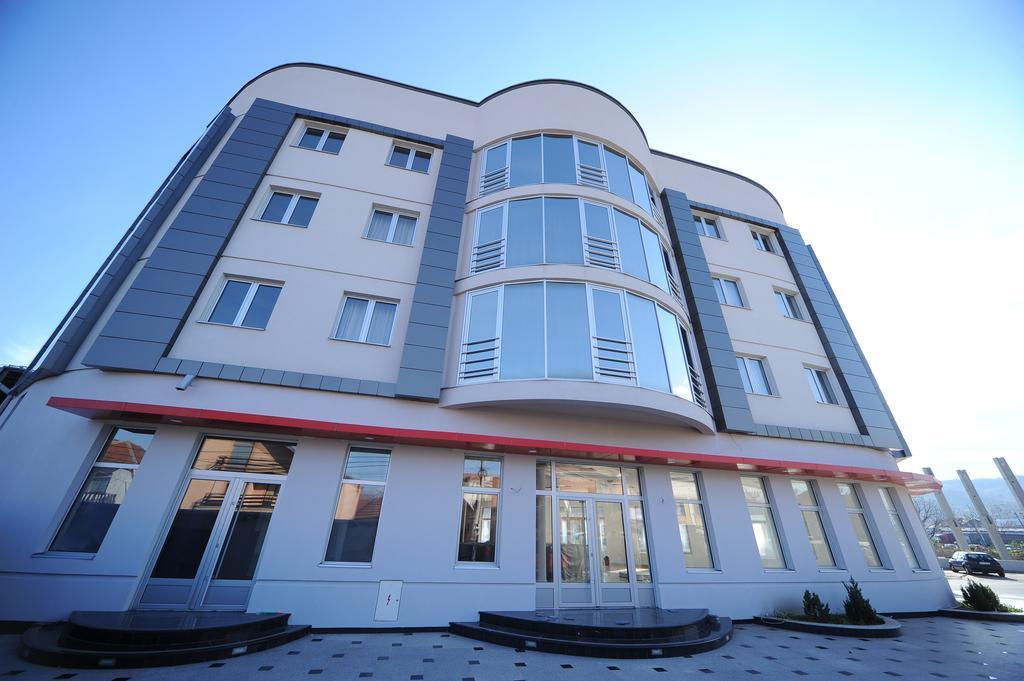 Garni Uni Elita Lux Hotel Nis Luaran gambar