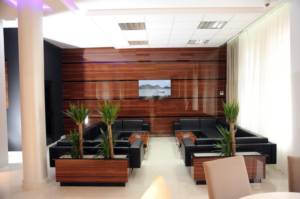 Garni Uni Elita Lux Hotel Nis Luaran gambar