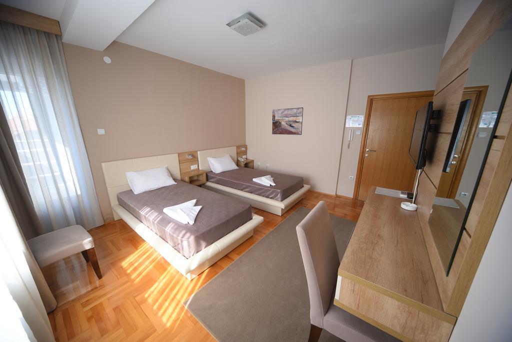 Garni Uni Elita Lux Hotel Nis Luaran gambar