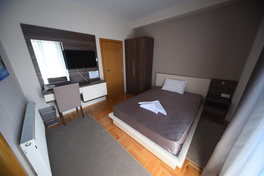 Garni Uni Elita Lux Hotel Nis Luaran gambar