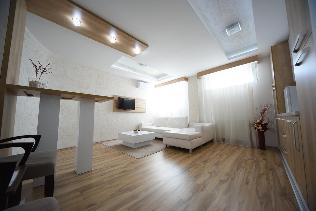 Garni Uni Elita Lux Hotel Nis Luaran gambar